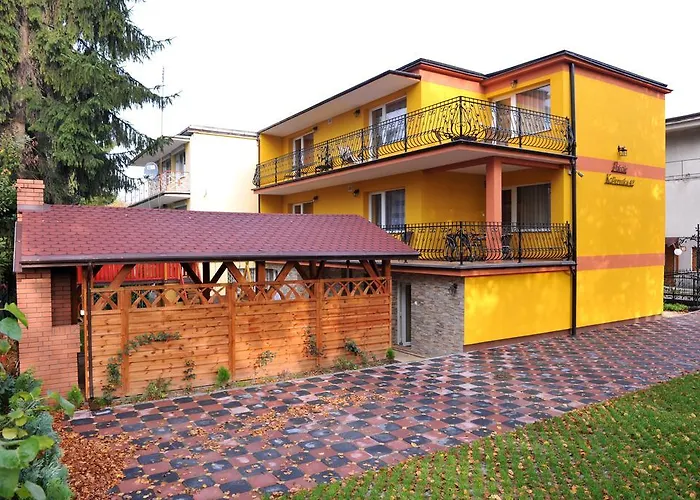 Pokoje i apartamenty IWONA